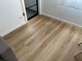 Montaje Suelo vinílico SPC