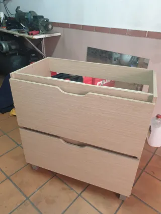 Mueble de baño de madera