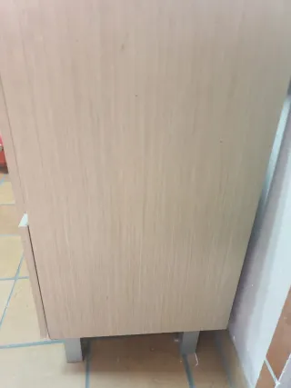 Mueble de baño de madera