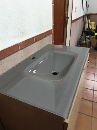 Mueble de baño de madera