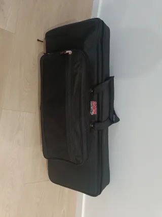 Funda para piano digital o MIDI Gator