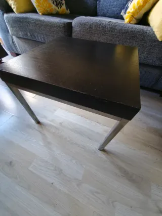 Mesa de centro o rincón negra