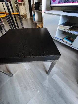 Mesa de centro o rincón negra