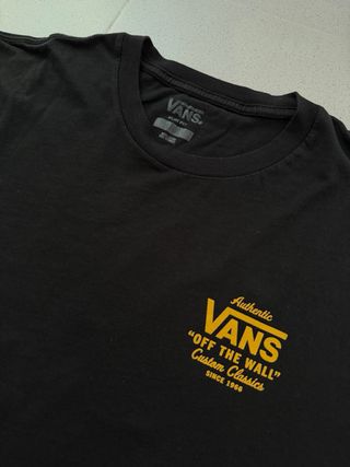 Camiseta Vans Off The Wall Negra