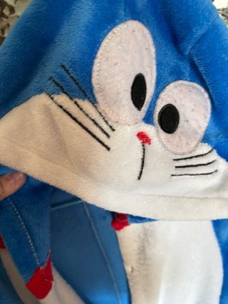 Pijama Doraemon azul y blanco