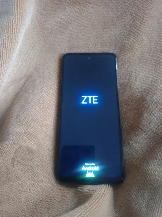 ZTE Blade A75 5G Negro - Casi Nuevo
