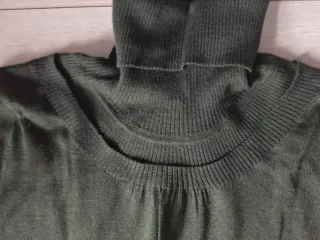 Abito verde collo alto