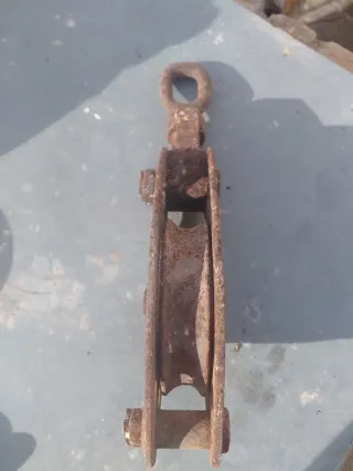 Carrucha de pozo o para obras