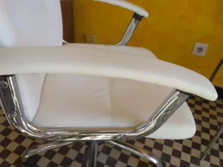 Silla de escritorio giratoria con ruedas