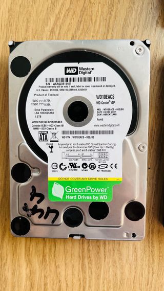 5 Discos Duros 1TB Hitachi/WD