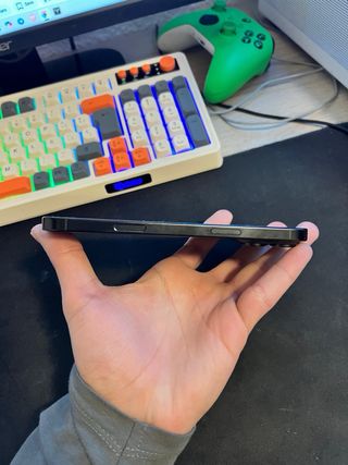 iPhone 16 Pro Max 512GB como nuevo con su caja