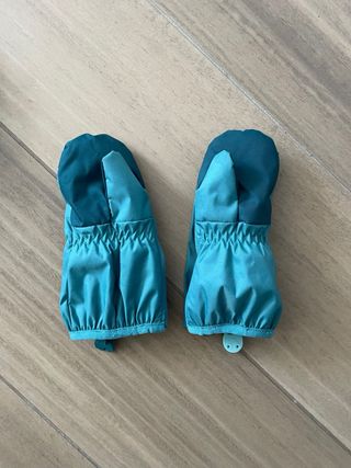 Mono de esquí infantil y guantes 2-3 años