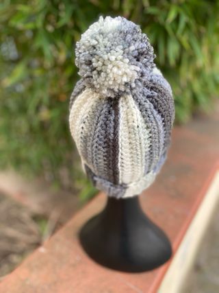 Cappello uncinetto artigianale pezzo unico