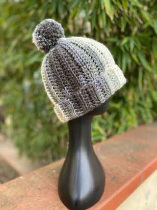 Cappello uncinetto artigianale pezzo unico