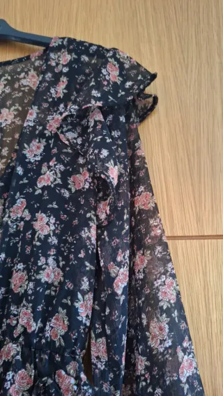 Vestido floral Stradivarius Talla M