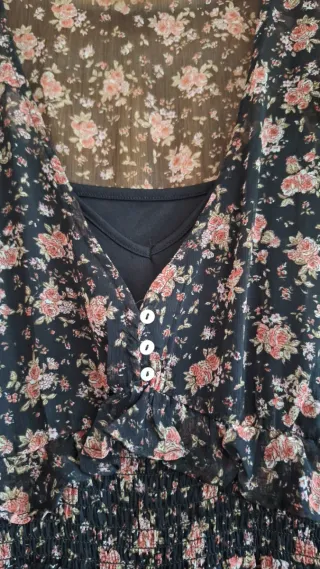 Vestido floral Stradivarius Talla M