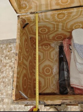 Baúl antiguo madera y chapa