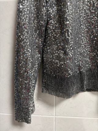 Blusa Zara lentejuelas plateadas