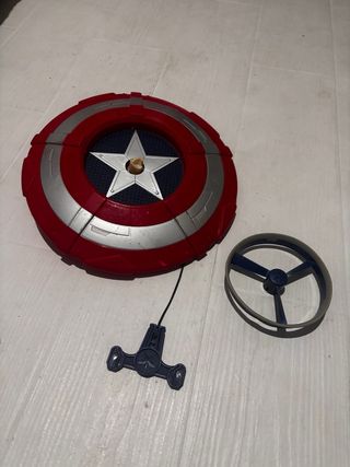 Escudo Capitán América con accesorios