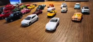 Pista Hot Wheels con coches