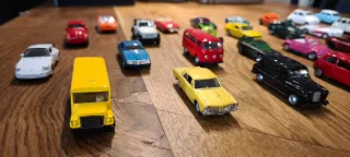 Pista Hot Wheels con coches