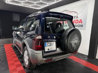 Mitsubishi Montero 2005