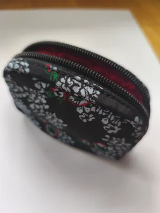 Monedero Bimba y Lola estampado floral.