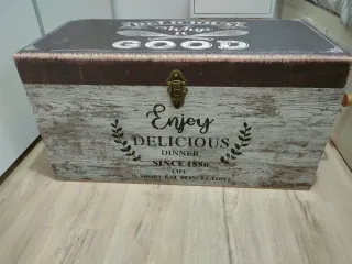 Baúl de almacenaje de madera