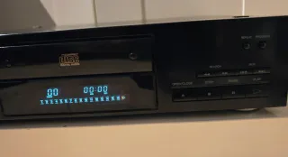 REPRODUCTOR CD TECHNICS SL PJ 28A. pioneer marantz