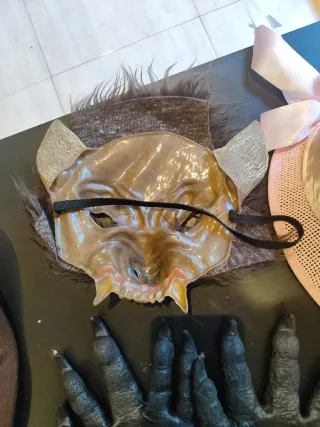 Disfraz Manoplas Garras Hombre Lobo