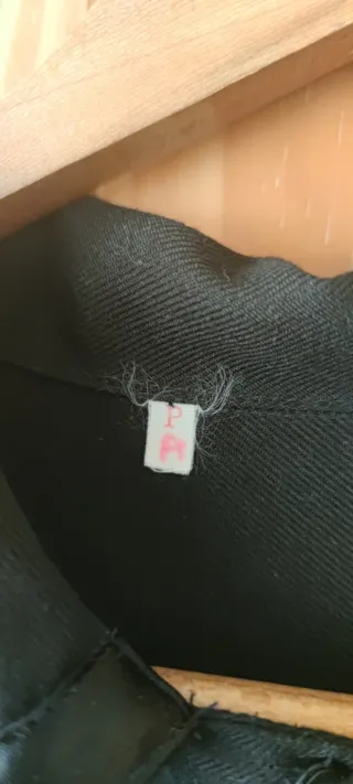 Túnica S S Negra Talla P,con bocamangas y capillo