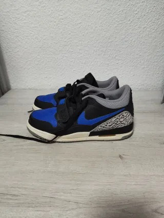 Nike Air Jordan Legacy 312 Low (GS) Negro y Azul