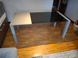 Mesa de comedor cristal y metal extensible