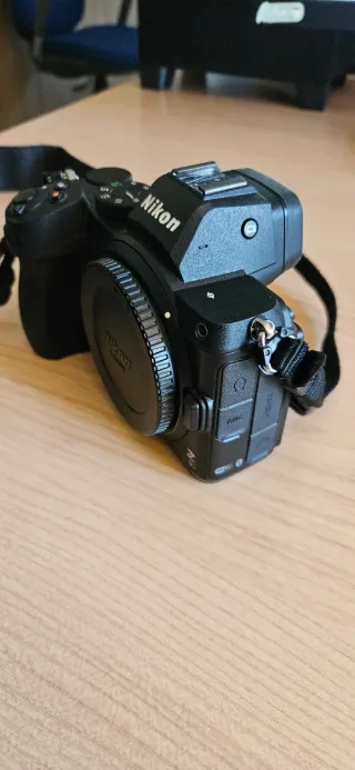 Cámara Mirrorless Nikon Z5 Full Frame