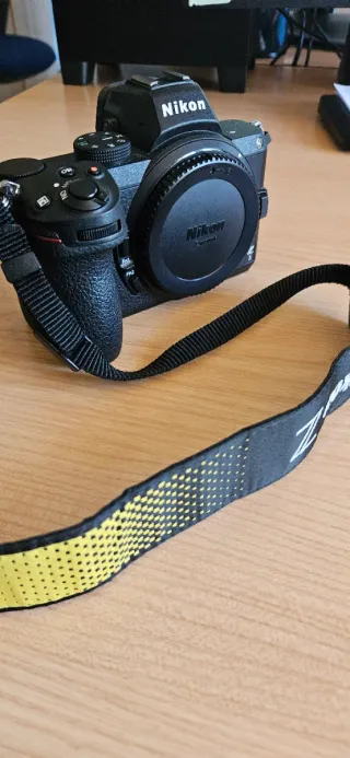 Cámara Mirrorless Nikon Z5 Full Frame