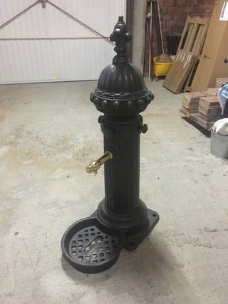 Fuente de hierro fundido sin estrenar