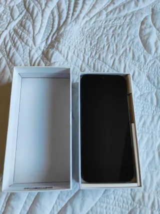 Xiaomi Redmi 15C 256GB 8 GB Ram.