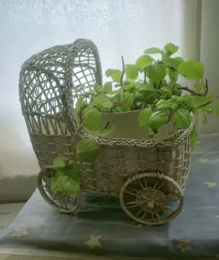 Carrito de mimbre antiguo