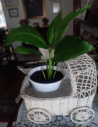 Carrito de mimbre antiguo