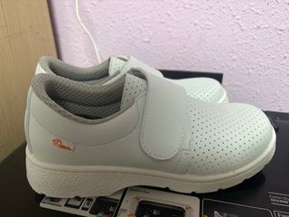 Zuecos Dian Blancos Talla 36