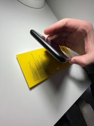 iPhone SE 2020 Negro + FUNDAS