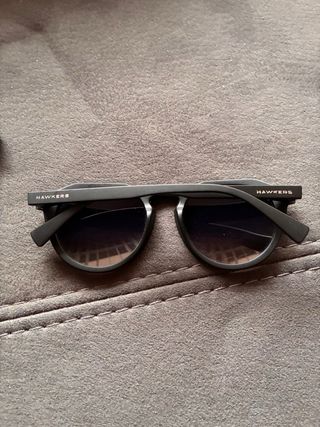 Gafas Hawkers polarizadas negras