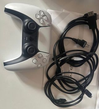 Consola PS5 Slim + Call of Duty Black Ops 6