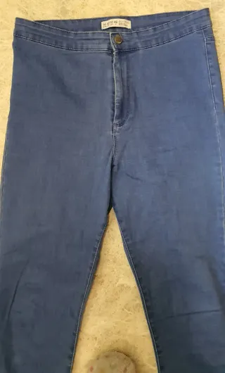 Pantalón vaquero azul talla 42