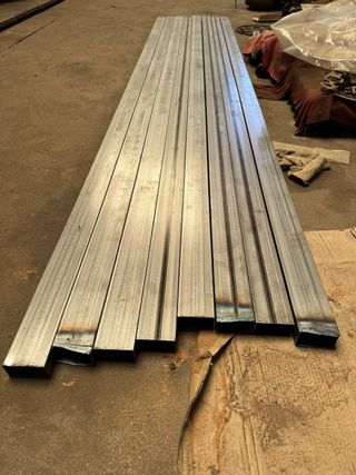 8 Perfiles Acero 70x40x1.5mm 3m