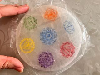 Disco Selenita con los 7 Chacras grabados