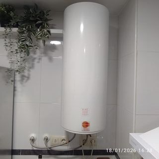 Calentador agua eléctrico 80L
