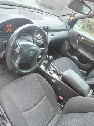 Mercedes-Benz Clase C 2001