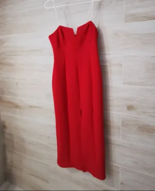 Vestido rojo Zara ajustado con tirantes