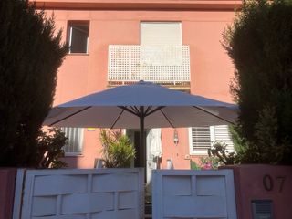 parasol Maisons du Monde . A ESTRENAR